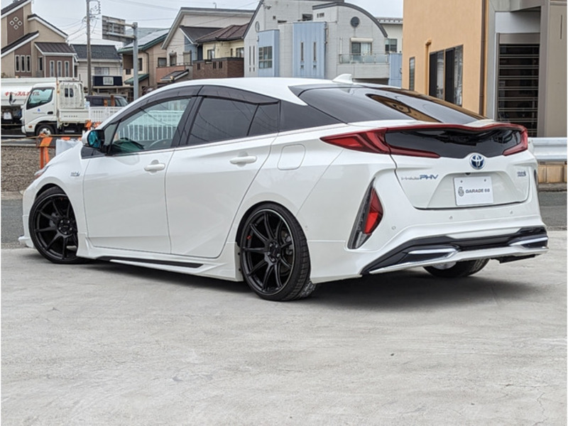 PRIUS PHV