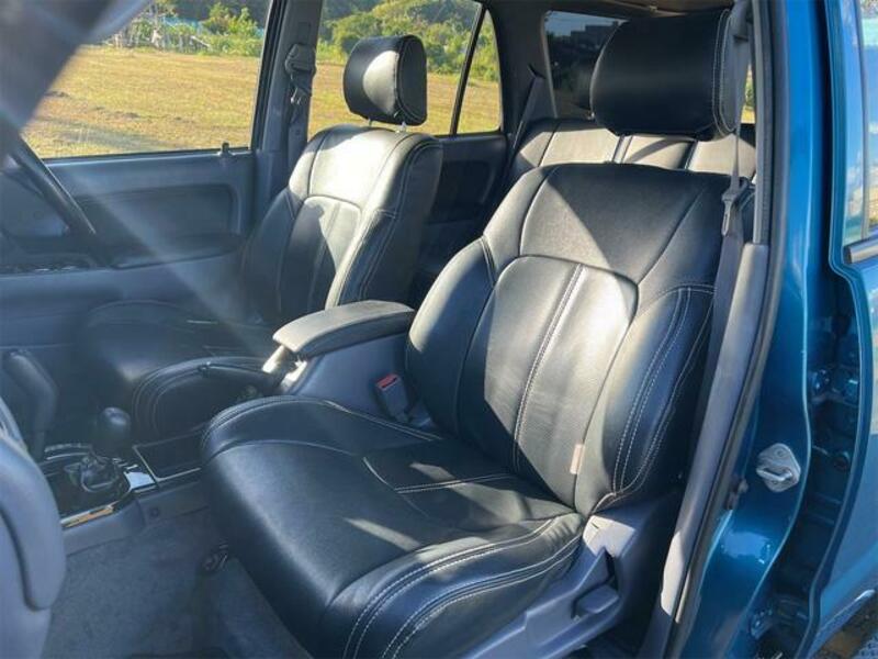 HILUX SURF