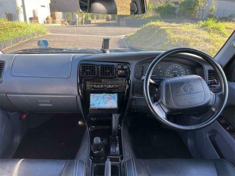 HILUX SURF