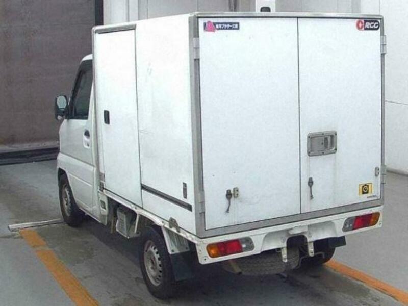 CLIPPER TRUCK-2