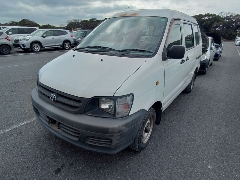 TOYOTA TOWN ACE VAN