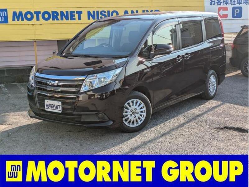 TOYOTA NOAH