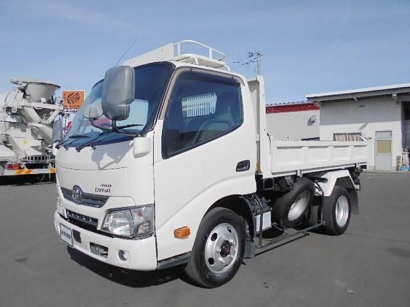 TOYOTA DYNA