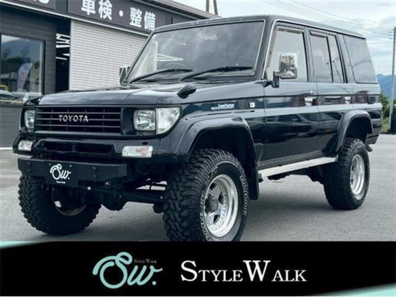 TOYOTA LAND CRUISER PRADO