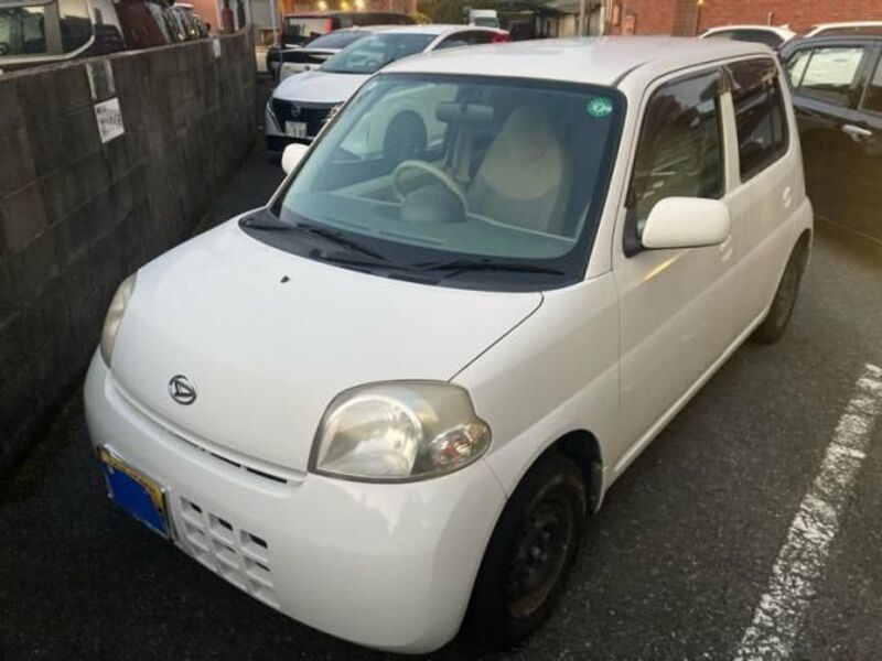 DAIHATSU ESSE