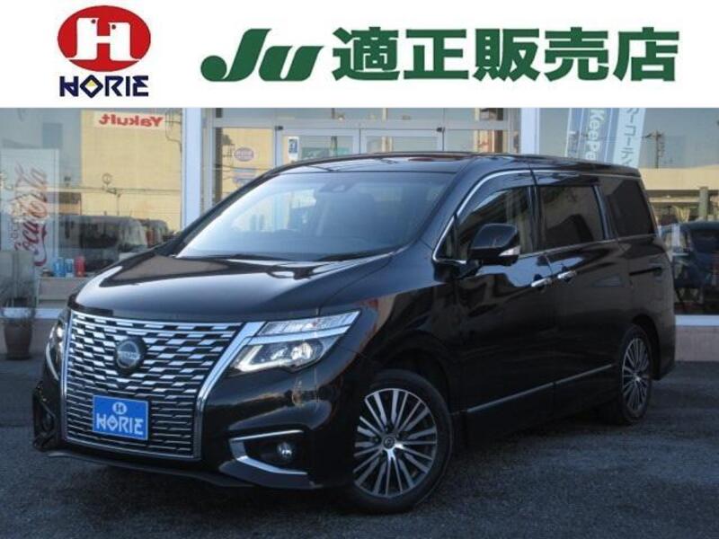 NISSAN ELGRAND