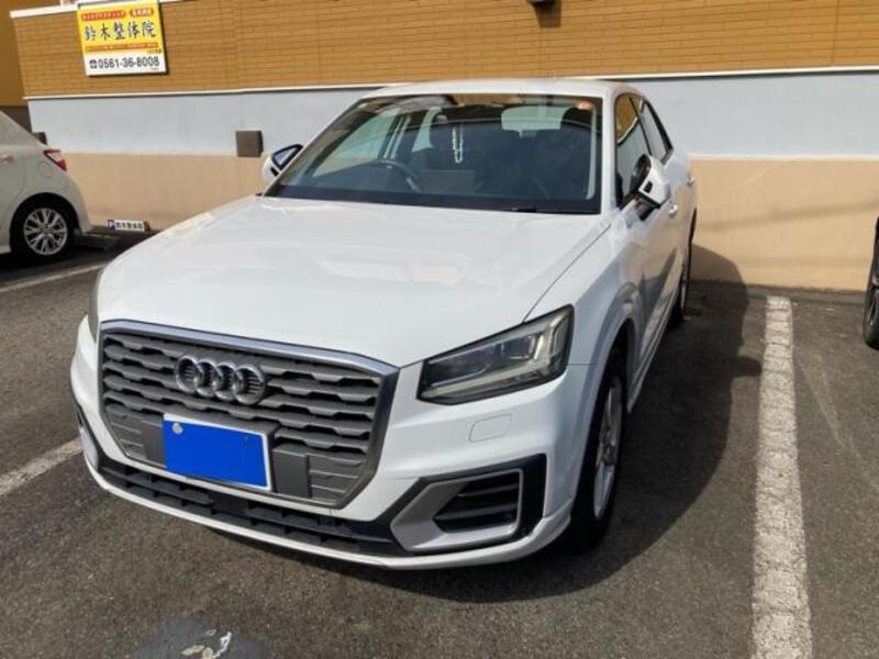 AUDI Q2