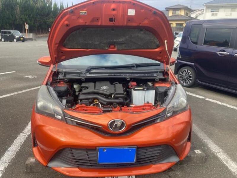 TOYOTA VITZ