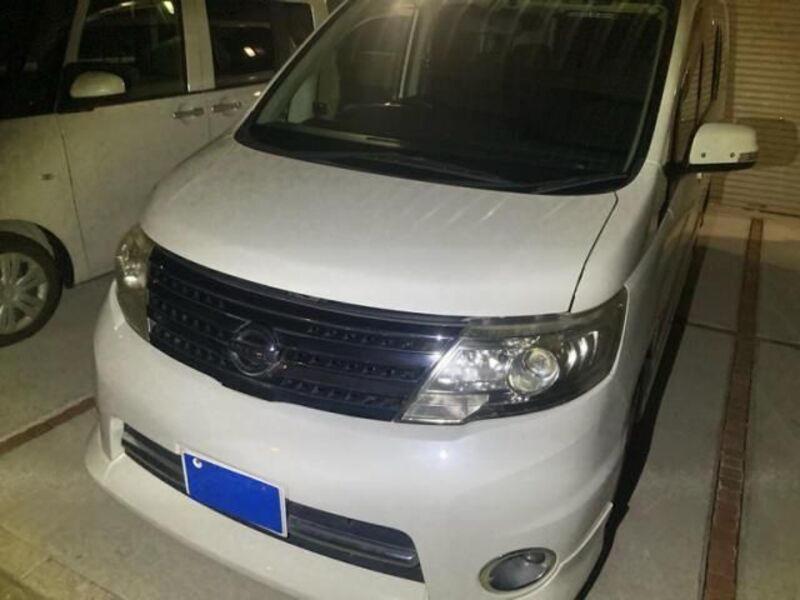 NISSAN SERENA