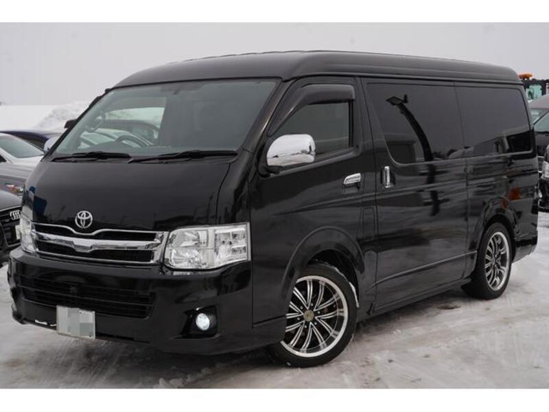 TOYOTA HIACE WAGON