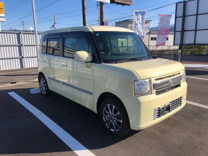 DAIHATSU MOVE CONTE