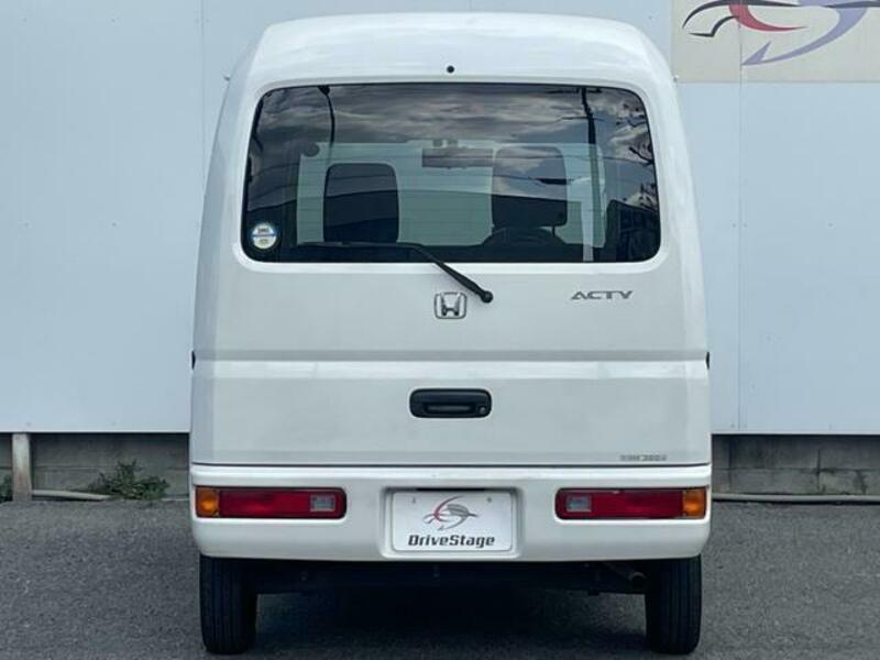 ACTY VAN-6