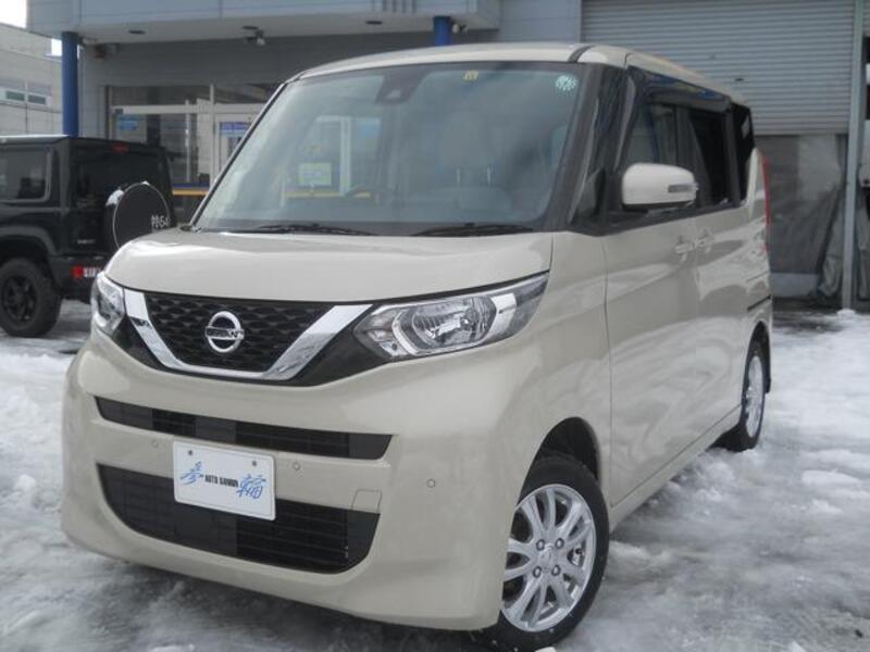 NISSAN ROOX
