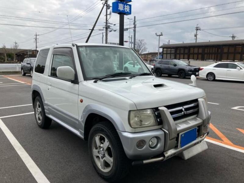 MITSUBISHI PAJERO MINI