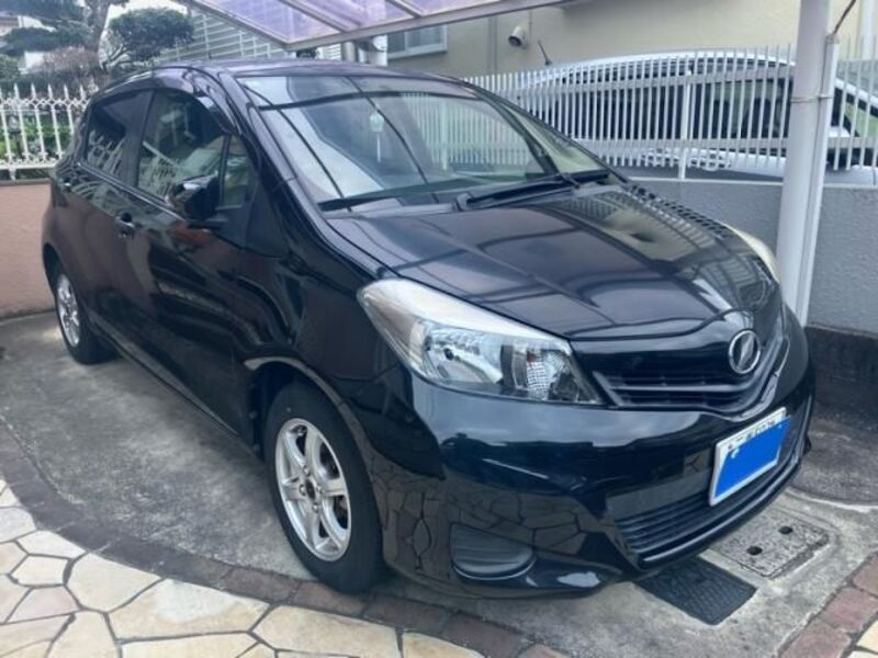 TOYOTA VITZ