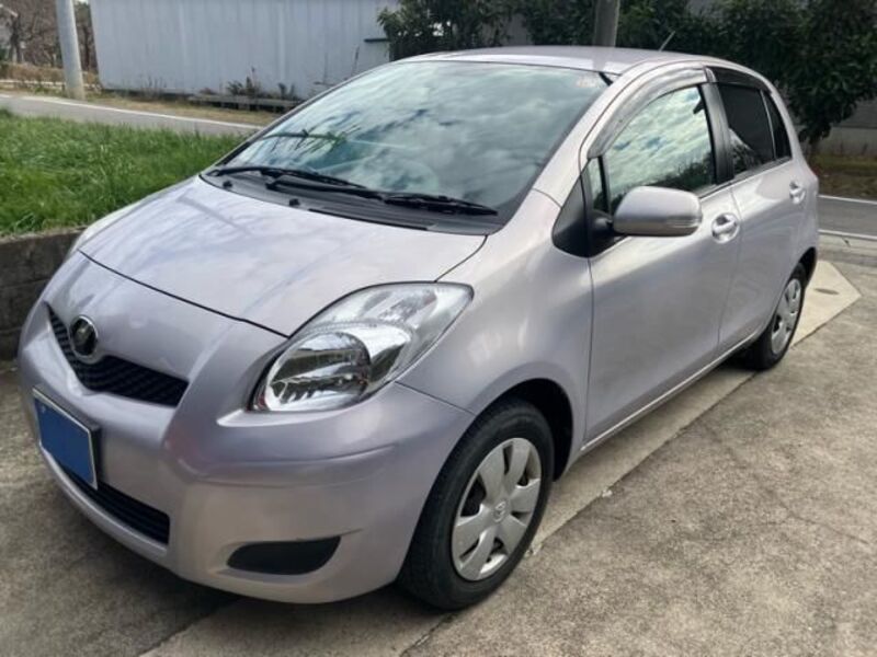TOYOTA VITZ