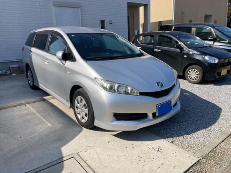 TOYOTA WISH