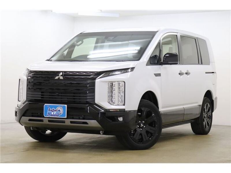 MITSUBISHI DELICA D5
