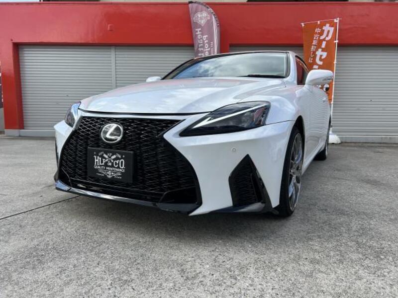 LEXUS IS