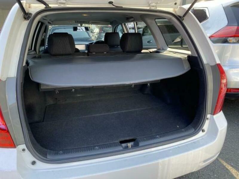 COROLLA FIELDER