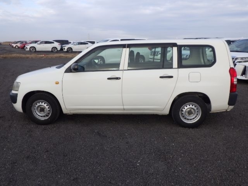 TOYOTA PROBOX VAN