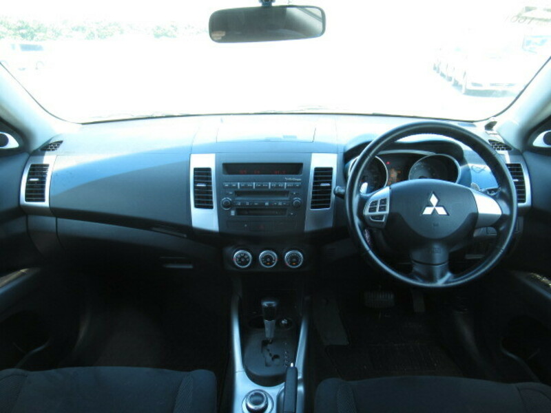 OUTLANDER
