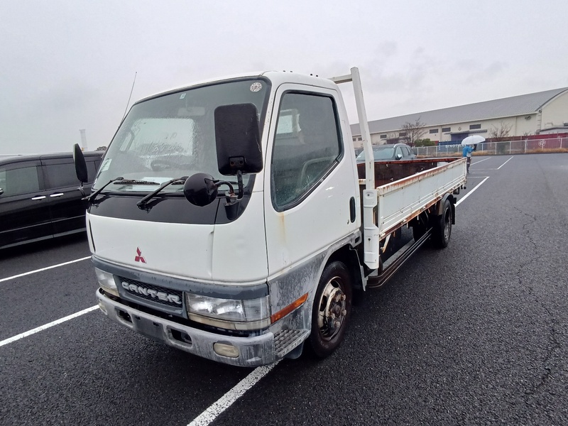 MITSUBISHI CANTER