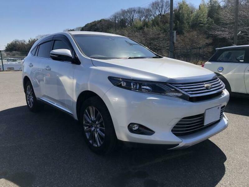 Used 14 Toyota Harrier Dba Zsu60w Sbi Motor Japan