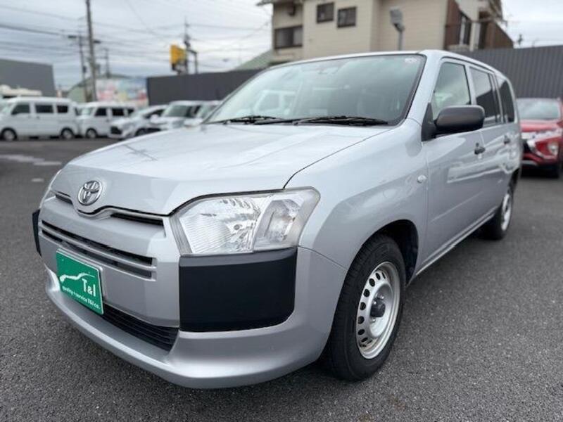 TOYOTA SUCCEED VAN