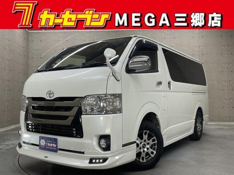 TOYOTA HIACE VAN
