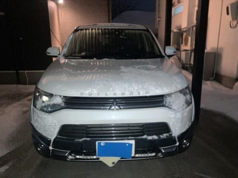 MITSUBISHI OUTLANDER PHEV