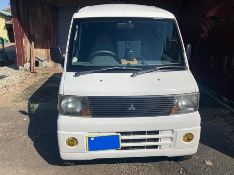 MITSUBISHI MINICAB VAN