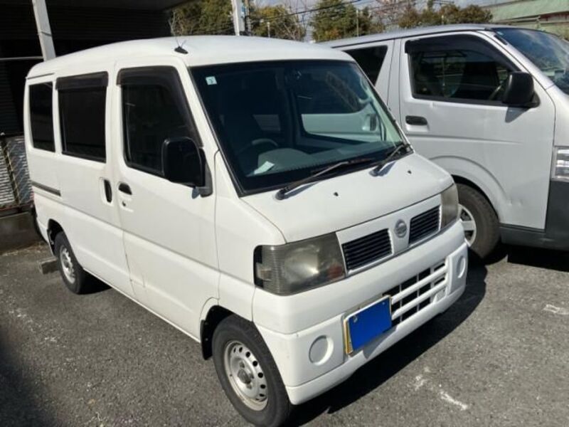 NISSAN CLIPPER VAN