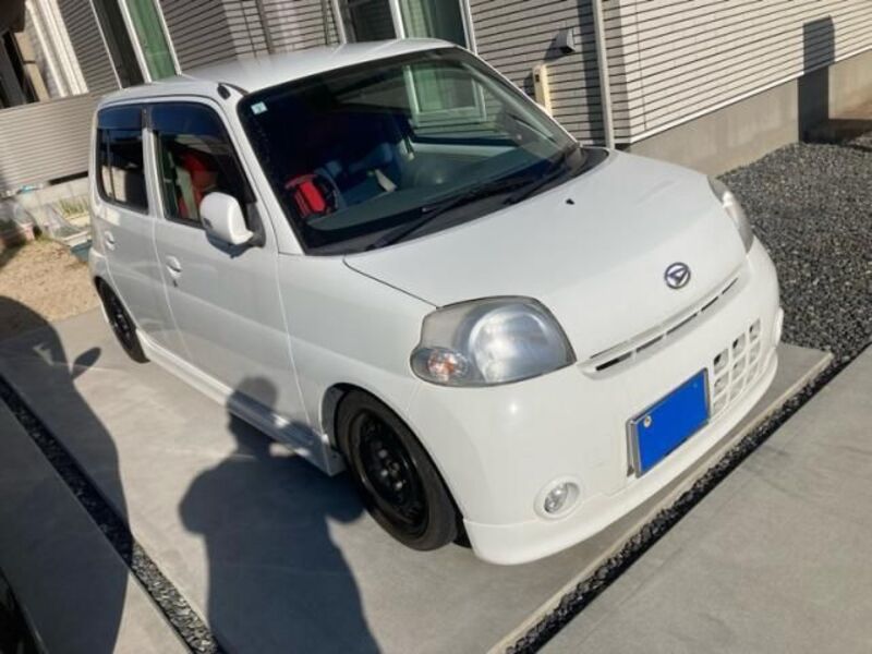DAIHATSU ESSE