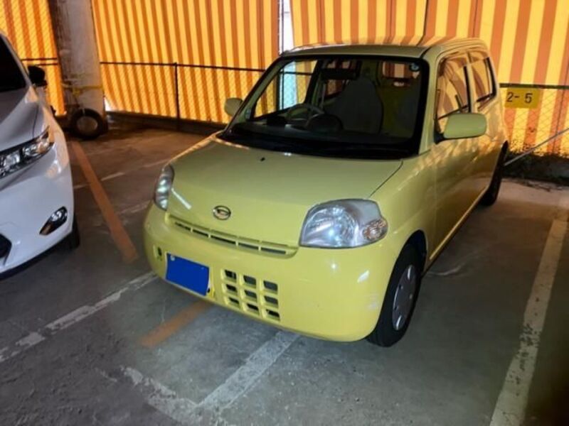 DAIHATSU ESSE
