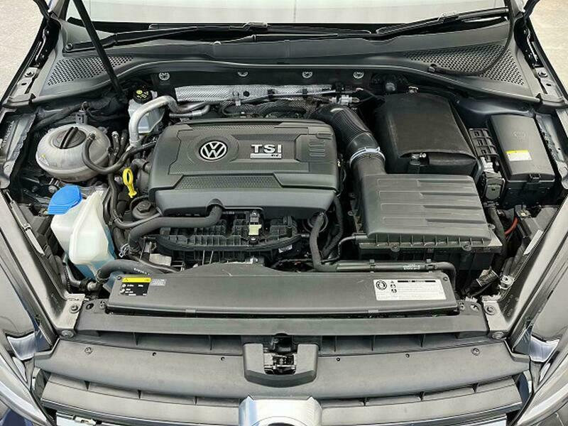 GOLF R