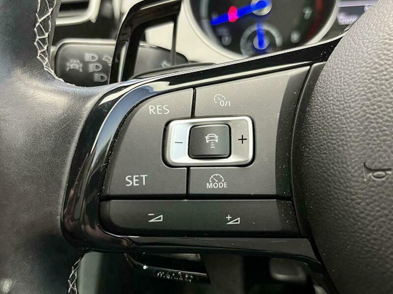 GOLF R