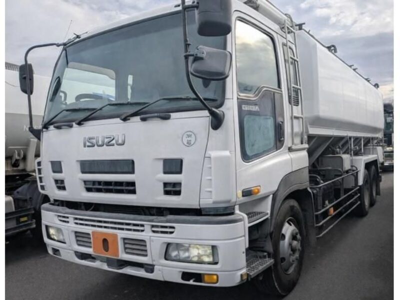 ISUZU GIGA