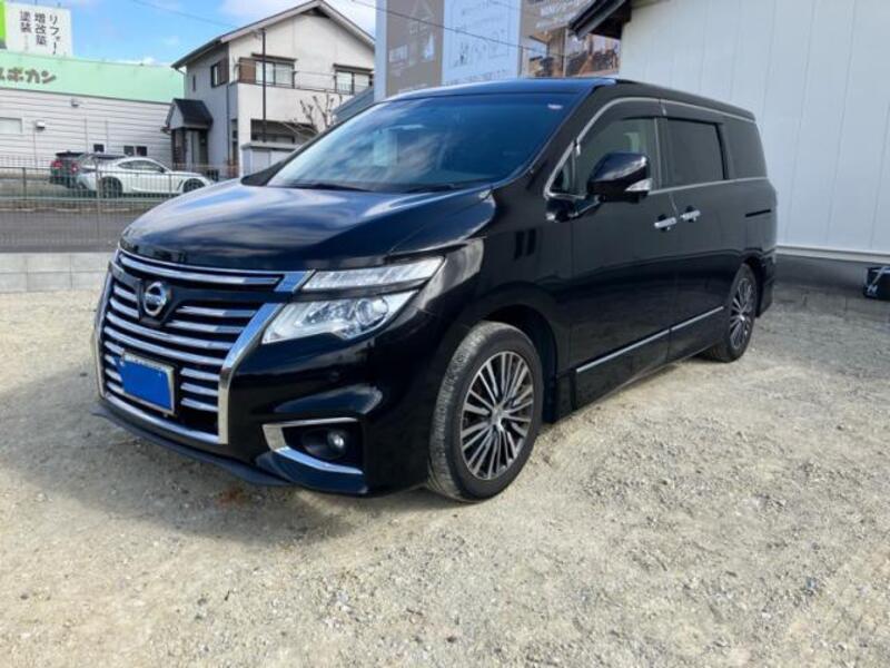 NISSAN ELGRAND