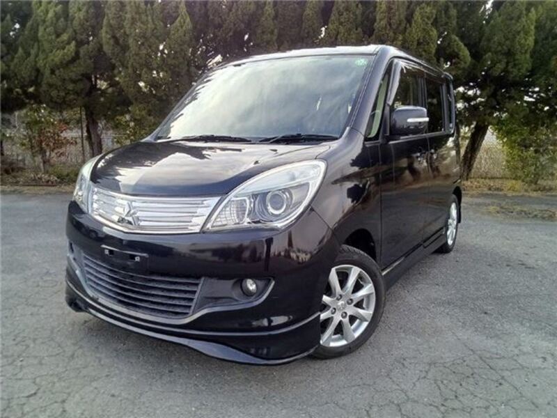 MITSUBISHI DELICA D2