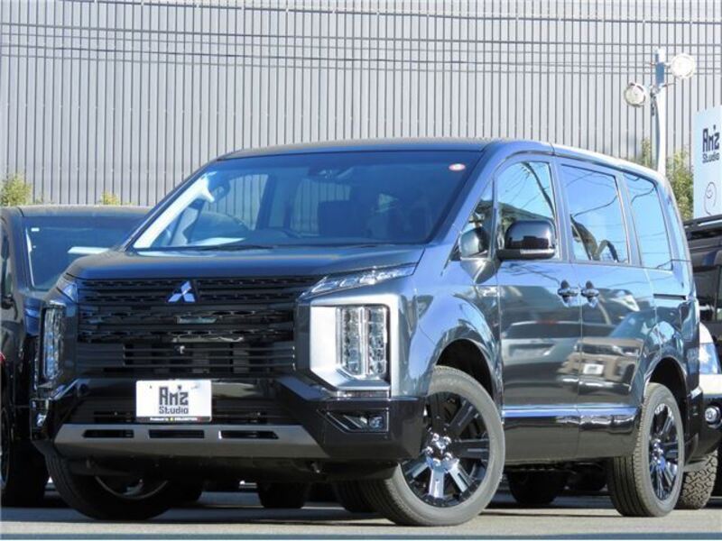 MITSUBISHI DELICA D5