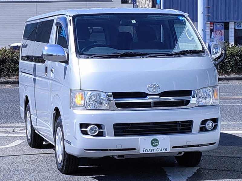 HIACE VAN