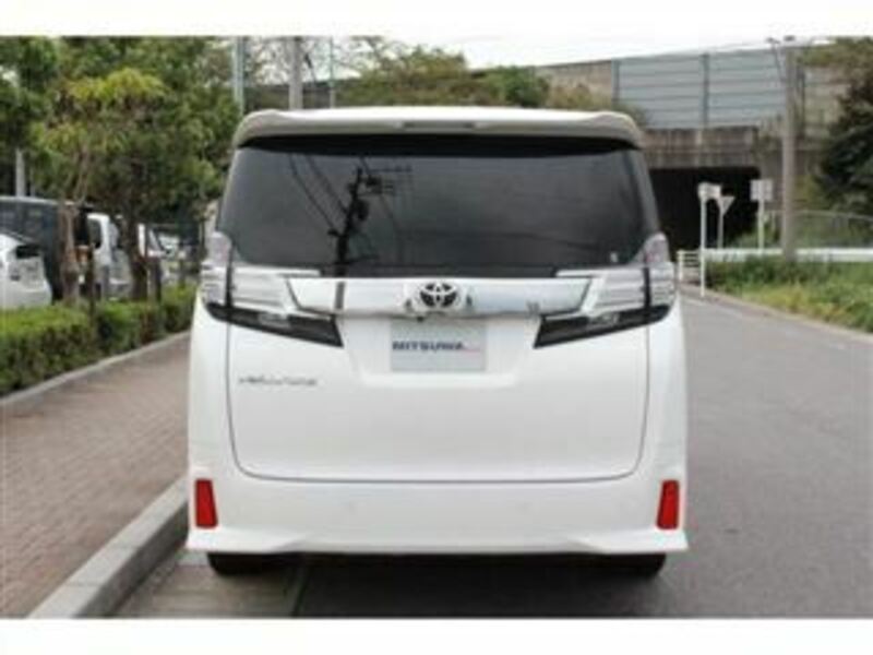 VELLFIRE-4