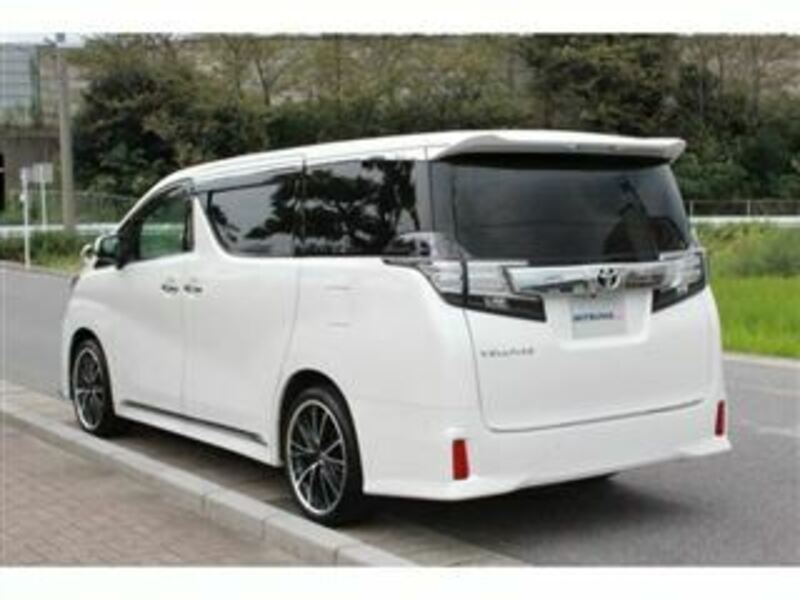 VELLFIRE-5