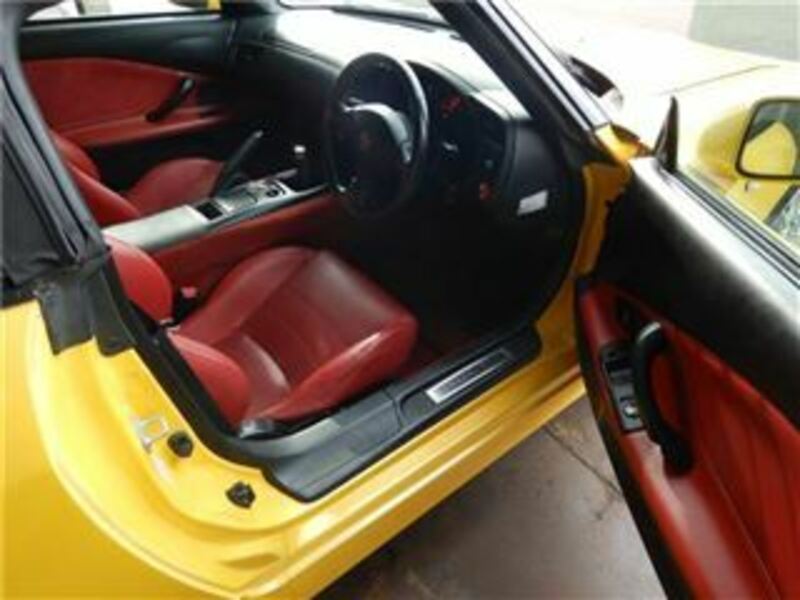 S2000