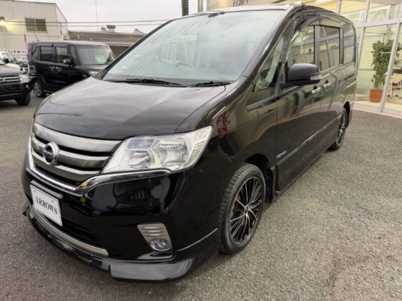NISSAN SERENA
