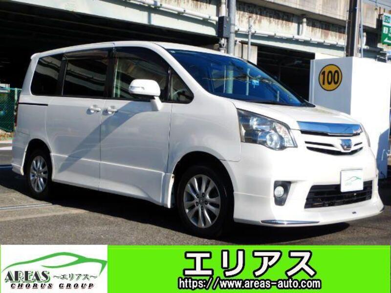 TOYOTA NOAH