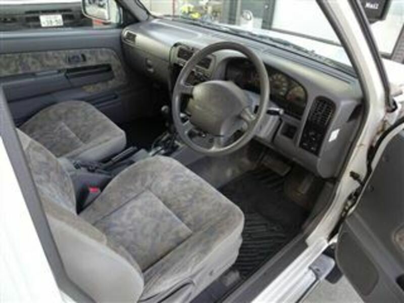 DATSUN PICKUP