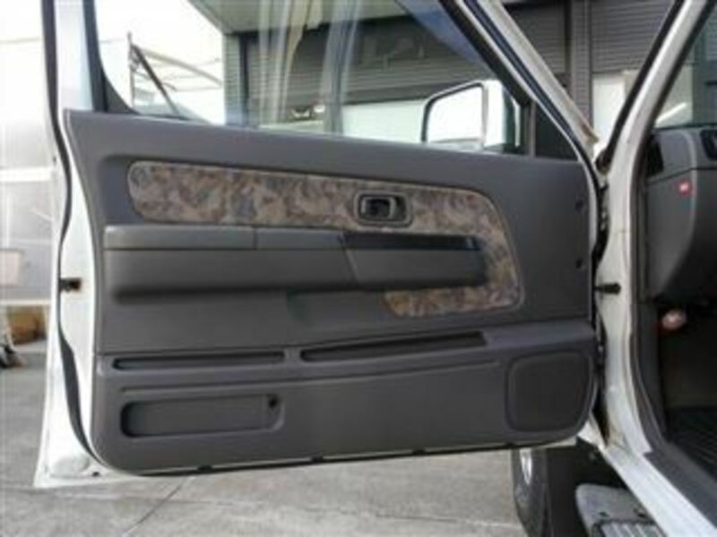 DATSUN PICKUP