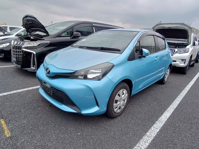TOYOTA VITZ